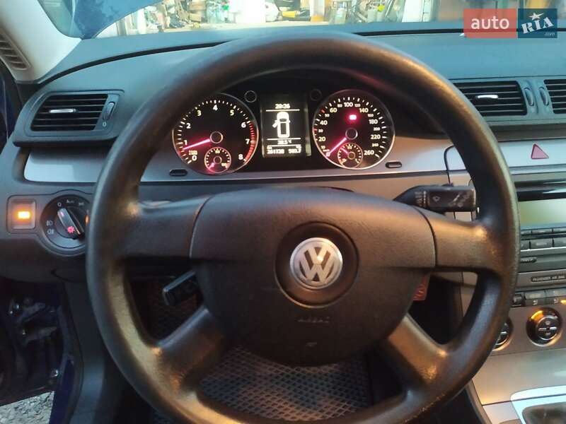 Универсал Volkswagen Passat 2009 в Кривом Роге