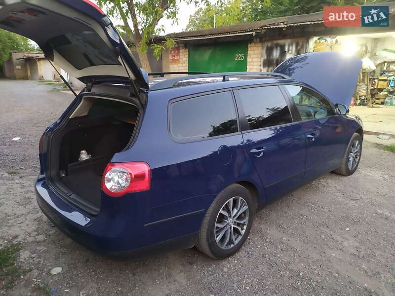 Универсал Volkswagen Passat 2009 в Кривом Роге