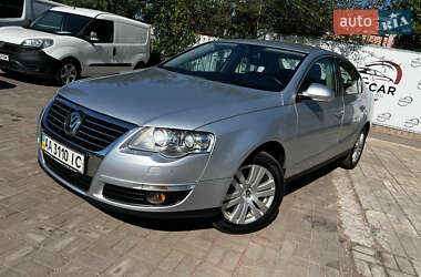 Седан Volkswagen Passat 2006 в Дніпрі