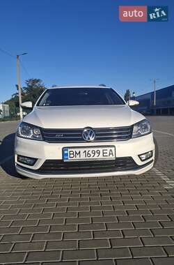 Універсал Volkswagen Passat 2014 в Ромнах