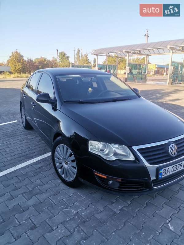 Седан Volkswagen Passat 2007 в Николаеве