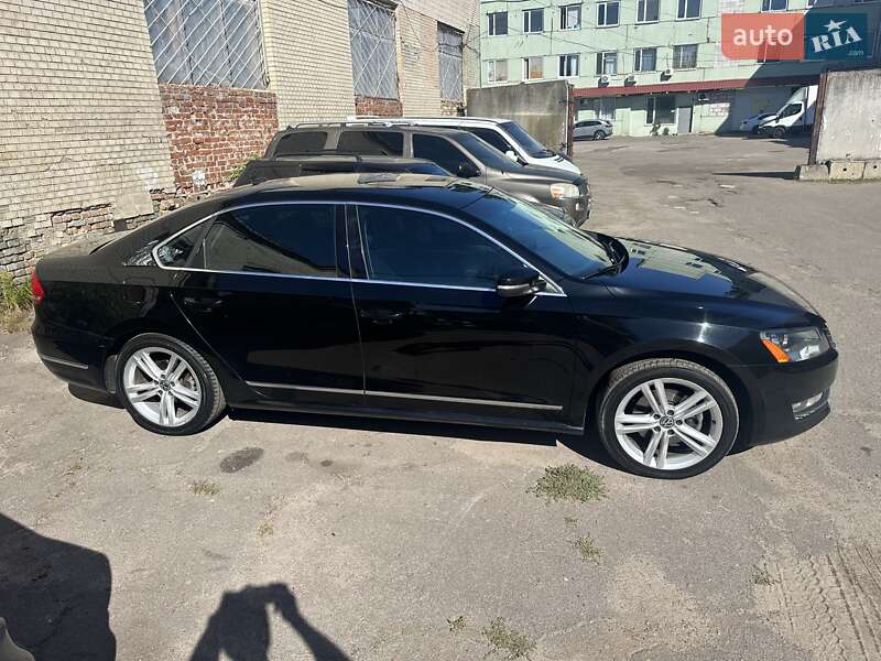 Седан Volkswagen Passat 2014 в Києві