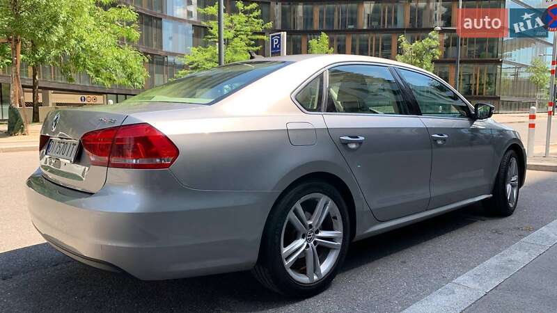 Седан Volkswagen Passat 2014 в Києві фото 10 Седан Volkswagen Passat 2014 в Києві