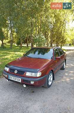 Седан Volkswagen Passat 1994 в Старокостянтинові