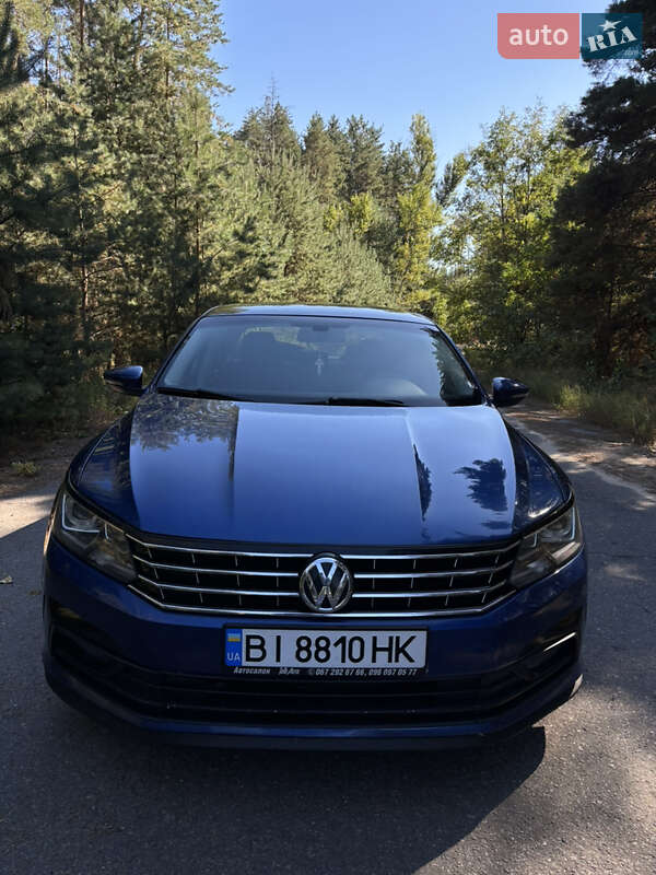 Седан Volkswagen Passat 2016 в Кременчуге