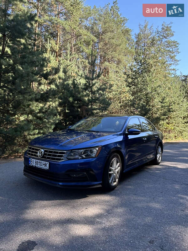Седан Volkswagen Passat 2016 в Кременчуге