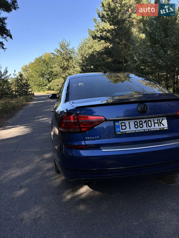 Седан Volkswagen Passat 2016 в Кременчуге