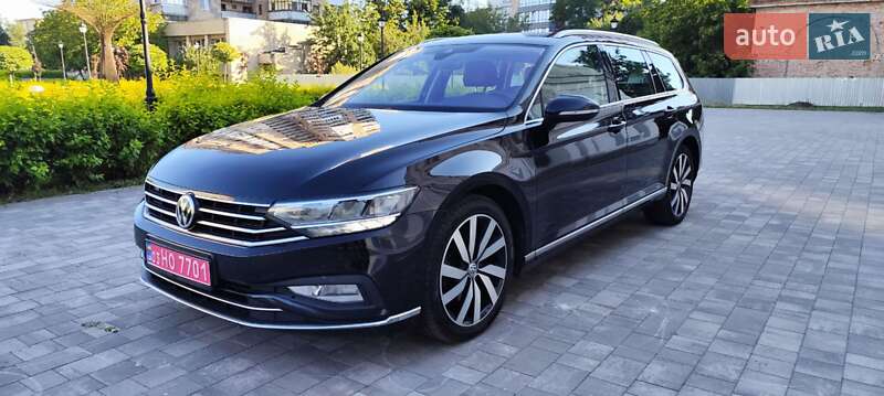 Универсал Volkswagen Passat 2019 в Житомире