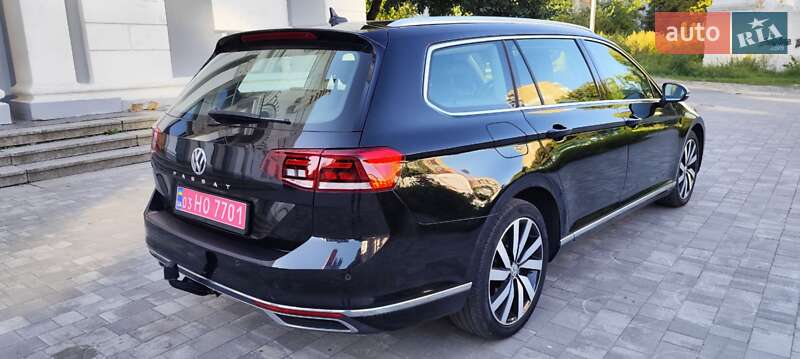 Универсал Volkswagen Passat 2019 в Житомире
