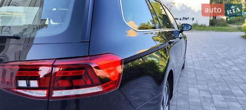 Универсал Volkswagen Passat 2019 в Житомире