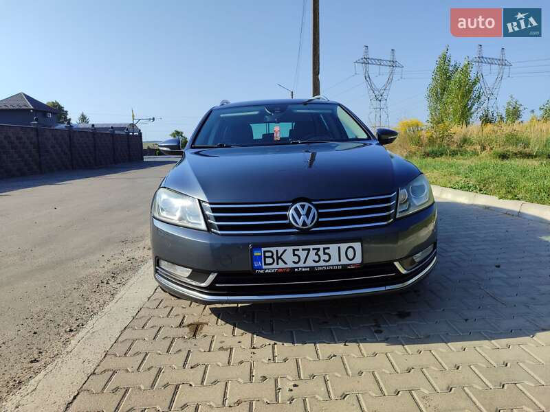 Универсал Volkswagen Passat 2013 в Ровно
