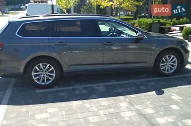Універсал Volkswagen Passat 2016 в Мукачевому