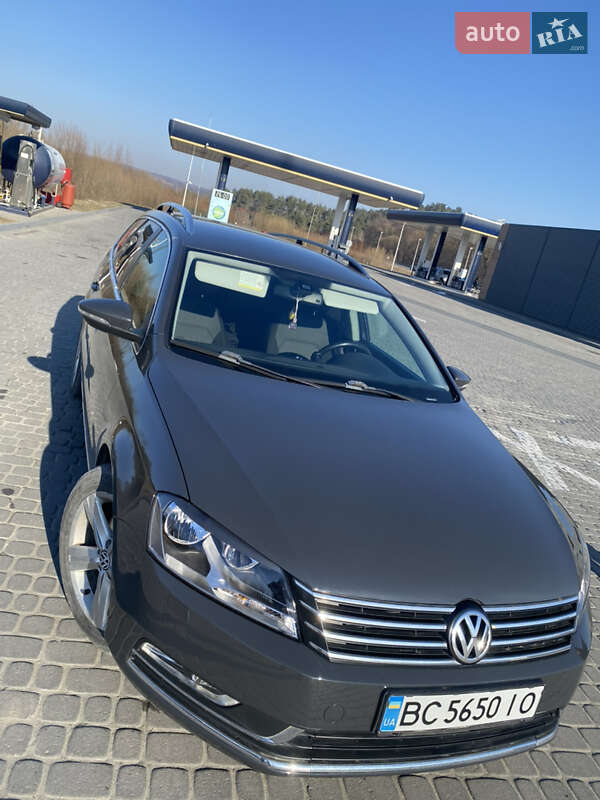 Volkswagen Passat 2011