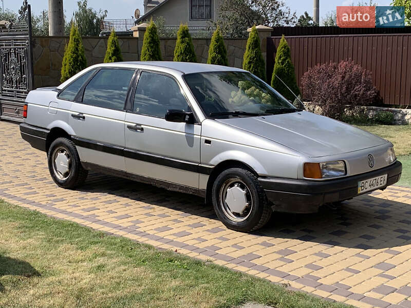 Седан Volkswagen Passat 1991 в Тернополе