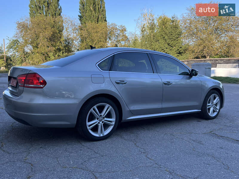 Седан Volkswagen Passat 2014 в Хмельницькому