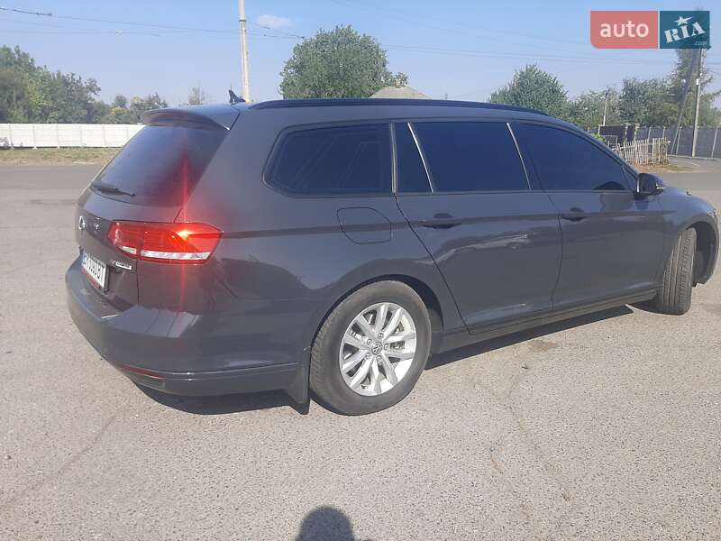 Универсал Volkswagen Passat 2015 в Конотопе