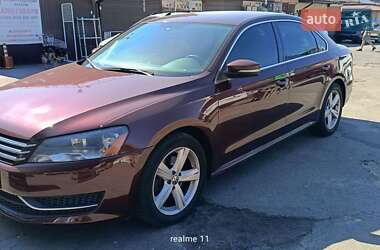 Седан Volkswagen Passat 2013 в Киеве