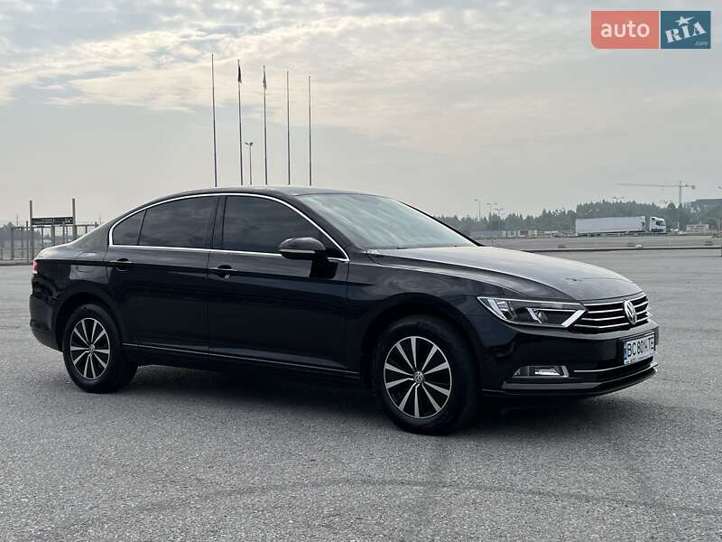 Седан Volkswagen Passat 2017 в Львові