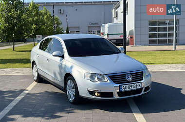 Седан Volkswagen Passat 2005 в Мукачевому