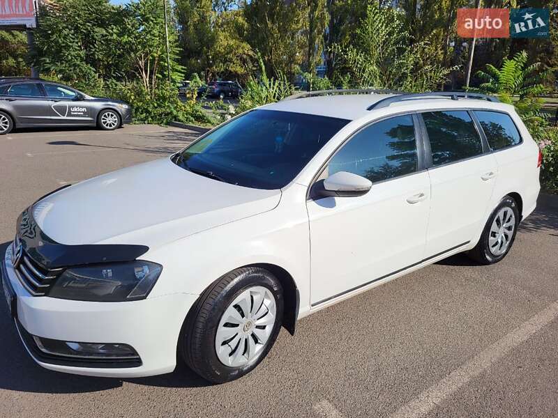 Универсал Volkswagen Passat 2013 в Кривом Роге