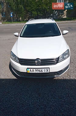 Универсал Volkswagen Passat 2012 в Киеве