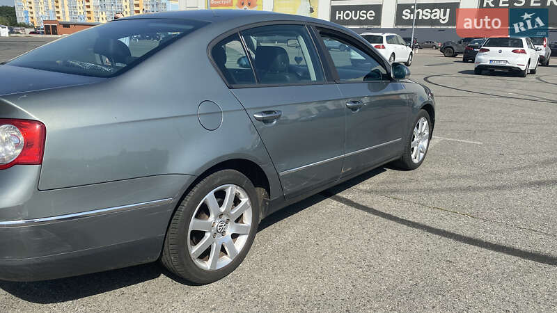 Седан Volkswagen Passat 2006 в Києві