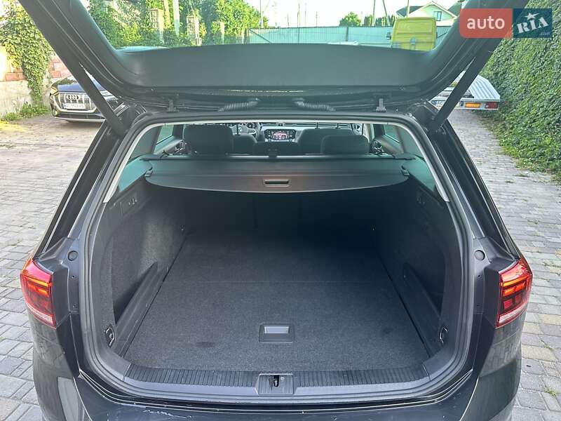 Универсал Volkswagen Passat 2020 в Луцке фото 10 Универсал Volkswagen Passat 2020 в Луцке