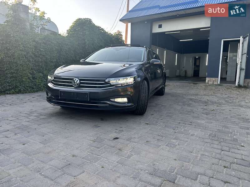 Универсал Volkswagen Passat 2020 в Луцке фото 16 Универсал Volkswagen Passat 2020 в Луцке