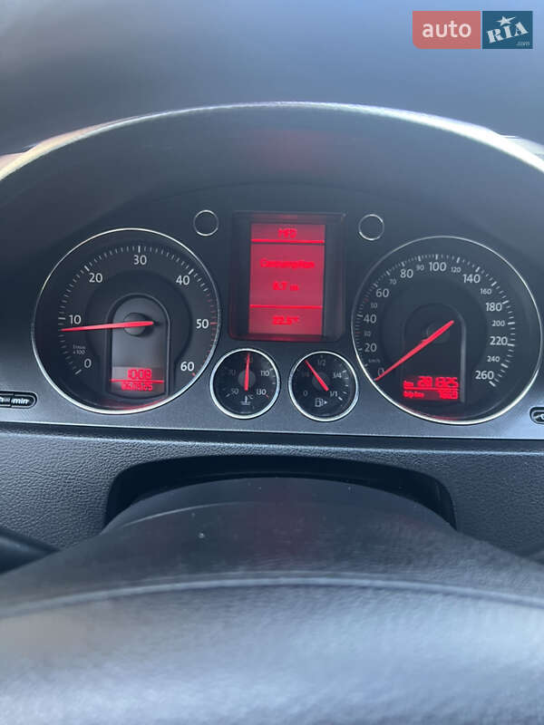 Универсал Volkswagen Passat 2006 в Луцке