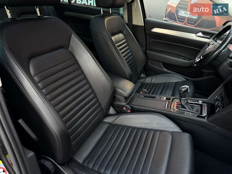 Универсал Volkswagen Passat 2018 в Стрые