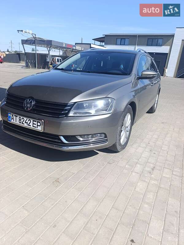 Универсал Volkswagen Passat 2011 в Городенке фото 3 Универсал Volkswagen Passat 2011 в Городенке