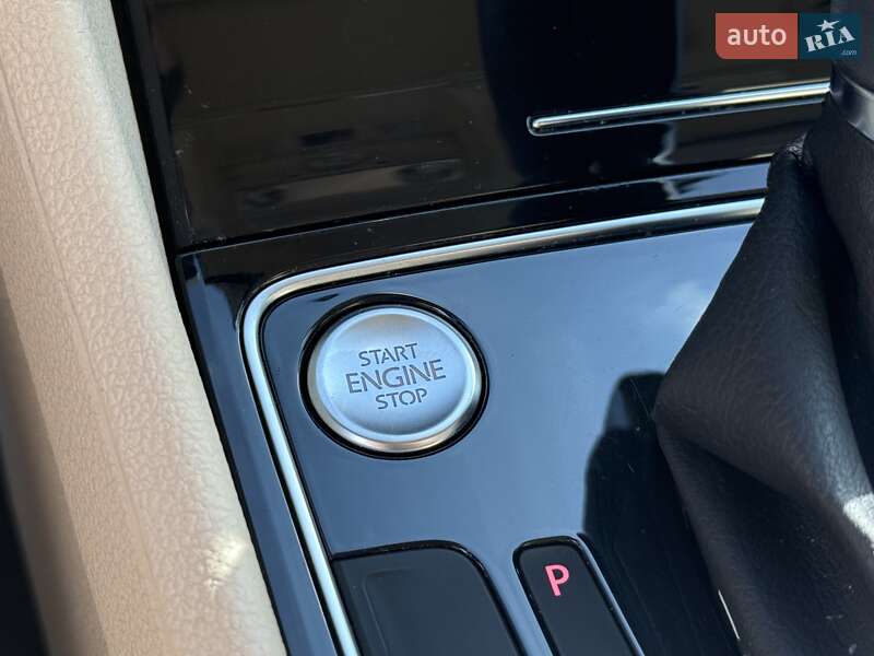 Седан Volkswagen Passat 2019 в Пирятине