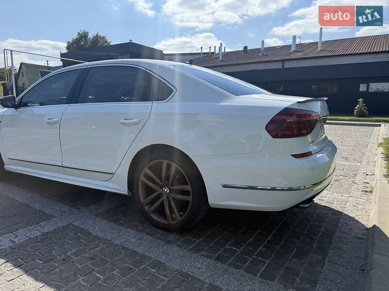 Седан Volkswagen Passat 2019 в Пирятине