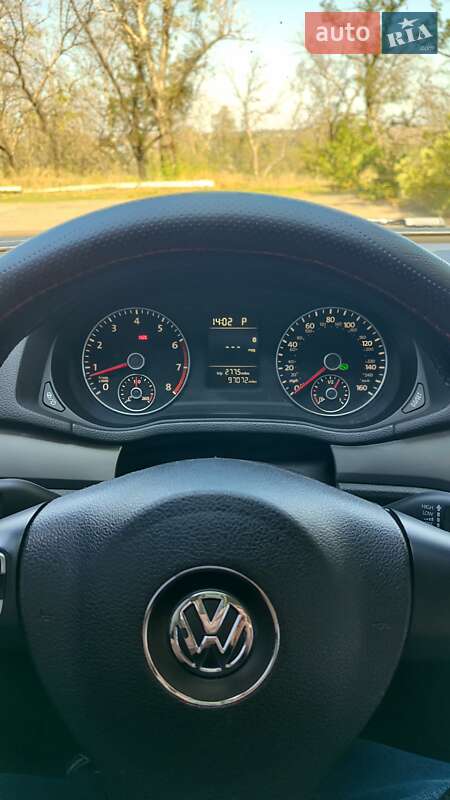 Volkswagen Passat 2015