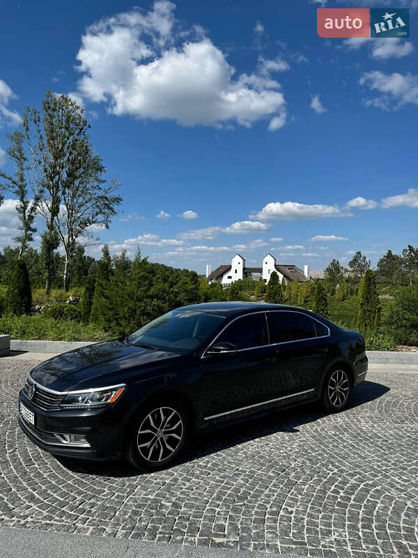 Седан Volkswagen Passat 2017 в Киеве