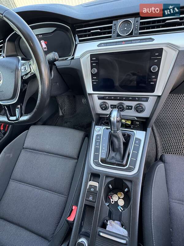 Универсал Volkswagen Passat 2018 в Виннице
