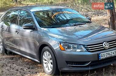 Седан Volkswagen Passat 2015 в Харкові