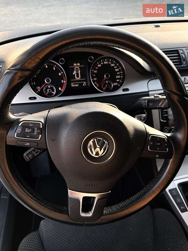 Универсал Volkswagen Passat 2010 в Черновцах