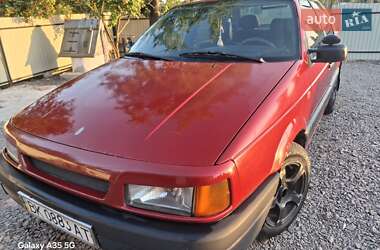 Седан Volkswagen Passat 1993 в Іваничах