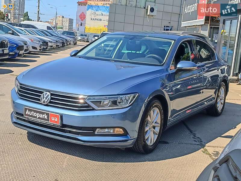 Седан Volkswagen Passat 2015 в Харькове