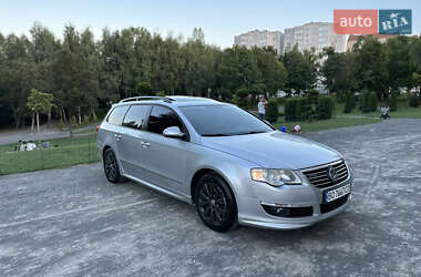 Універсал Volkswagen Passat 2010 в 