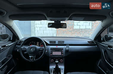 Універсал Volkswagen Passat 2010 в 