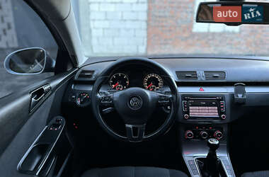 Універсал Volkswagen Passat 2010 в 