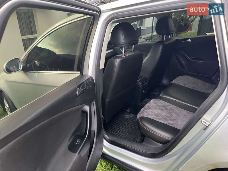 Универсал Volkswagen Passat 2010 в Воловце