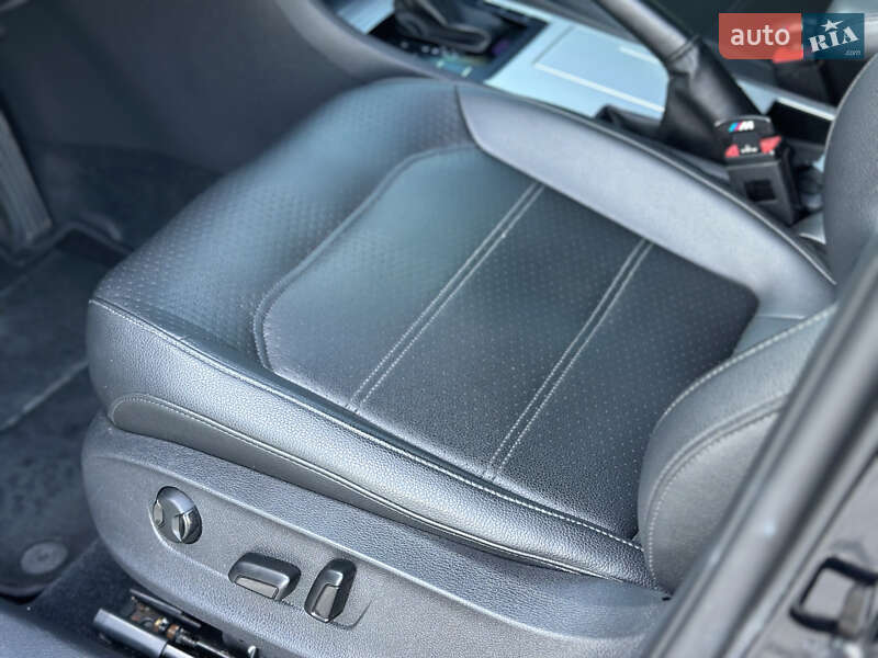 Седан Volkswagen Passat 2012 в Кропивницком