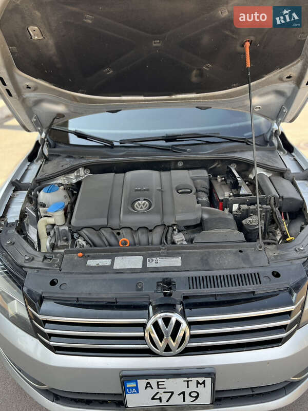 Седан Volkswagen Passat 2013 в Днепре фото 10 Седан Volkswagen Passat 2013 в Днепре