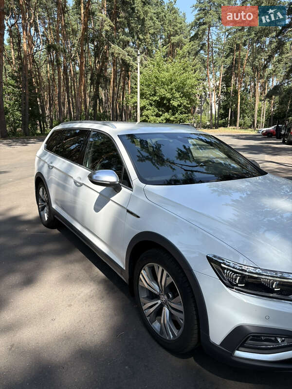 Універсал Volkswagen Passat 2019 в Черкасах