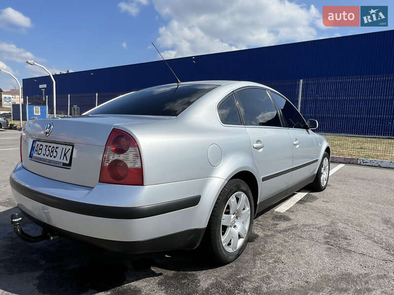 Седан Volkswagen Passat 2002 в Виннице