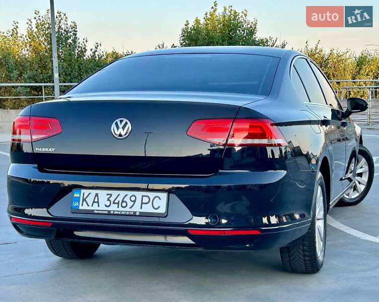 Седан Volkswagen Passat 2019 в Киеве