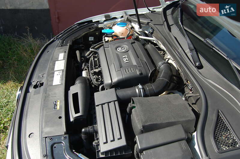 Седан Volkswagen Passat 2015 в Києві